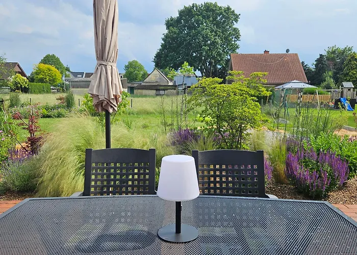 Stilvoll Eingerichtetes Ferienhaus In Ruhiger Lage